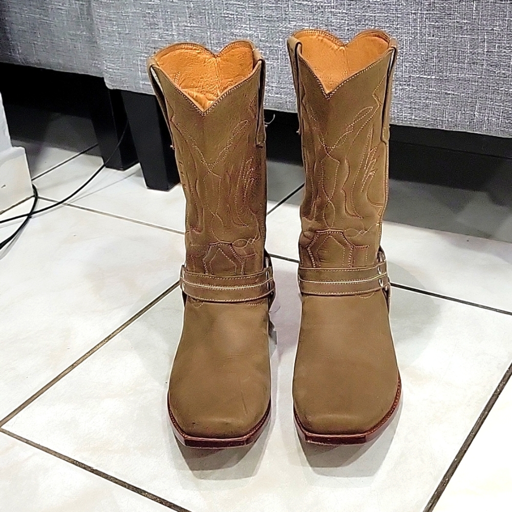 Brand: handmade boots, Size: US 8.5 / EU 42, Color: Brown